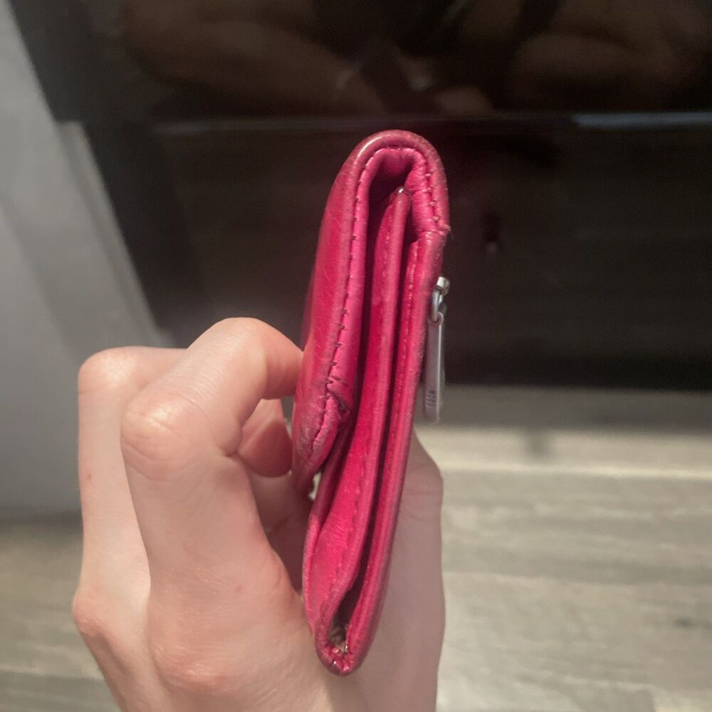 VTG Hot Pink HOBO International Glazed Leather Continental Clutch Wallet - Picture 4 of 7